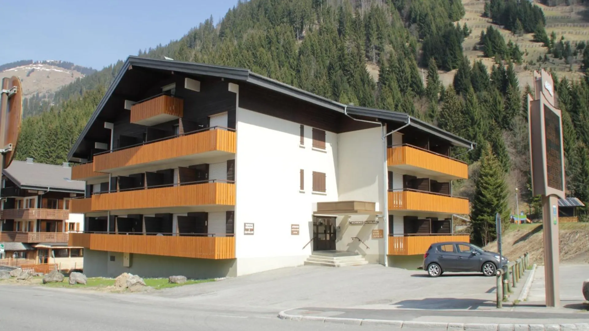 Apartment In Chatel For 5 People
